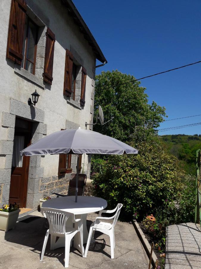La Maison Du Mas Rando Saint-Georges-Nigremont Экстерьер фото